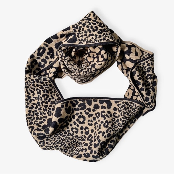NWT Michael Kors Infinity Loop Leopard Cheetah Print Black/Camel scarf MSRP $58 - Picture 1 of 8